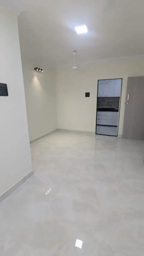 2 BHK Oakland Park in Andheri West, photo 3