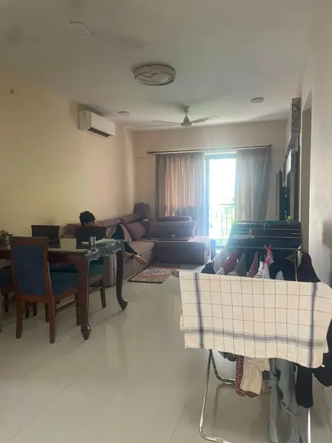 2 BHK Kalpataru Imperia in Santacruz West, photo 1