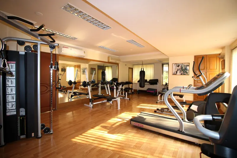 Regency Terraces — Khar West (3)