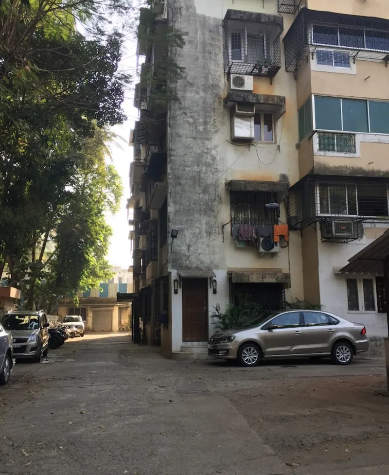Girnar Society — Santacruz West