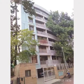 Mooring — Bandra West