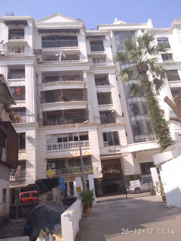 Dheeraj Aashna — Bandra West (1)