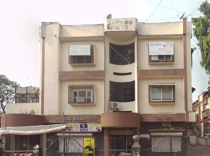 Veena Beena Shopping Centre — Bandra West (1)