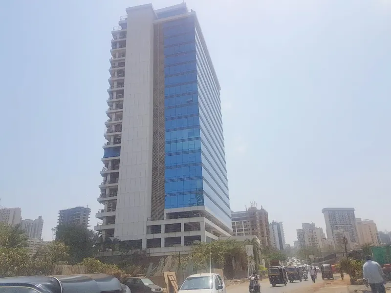 Lotus Grandeur — Andheri West (1)