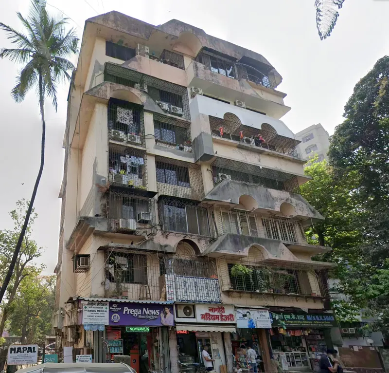 Royal Crest — Bandra West (1)
