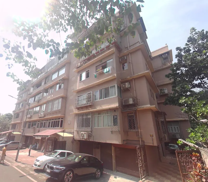 Arun Building — Nepeansea Road