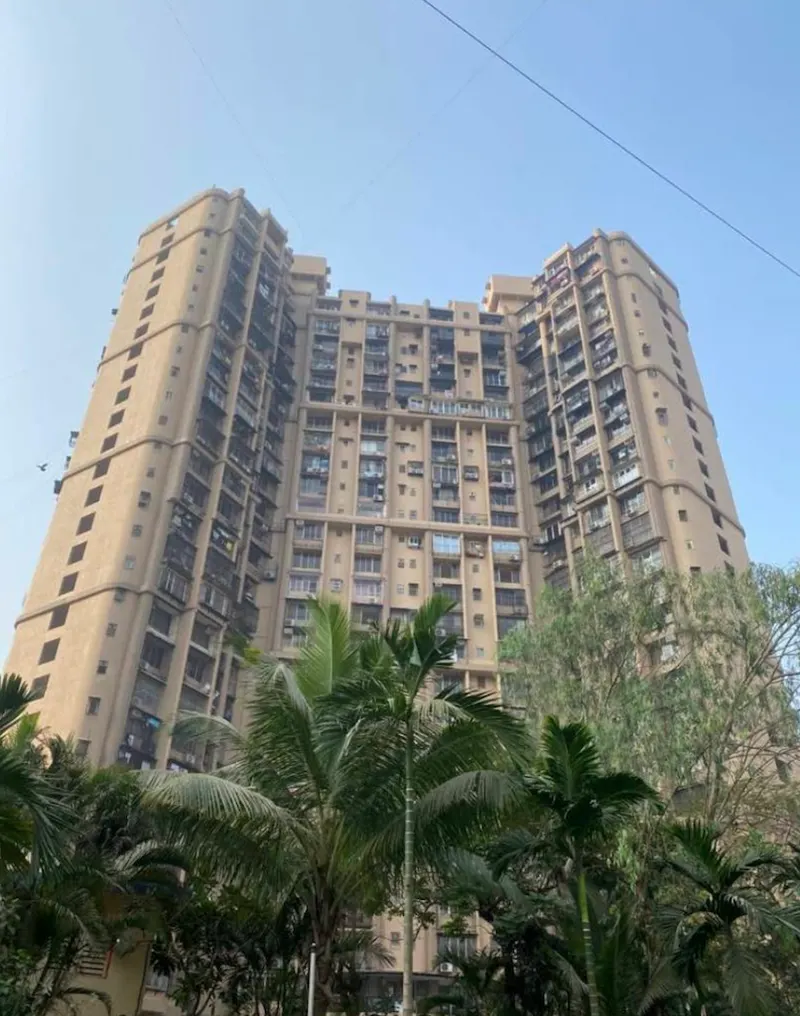 Royal Empire — Andheri West