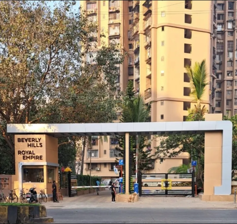 Royal Empire — Andheri West