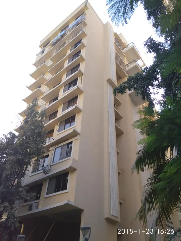 Palazzo Landmark — Santacruz West