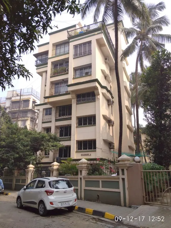 2 BHK Shangrila in Bandra West, photo 2