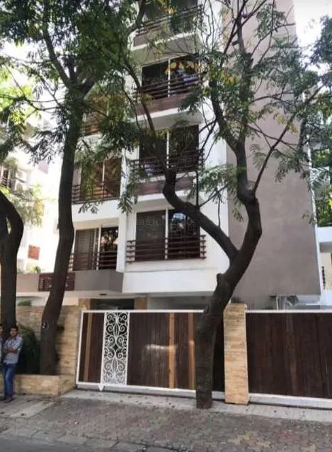Jems Ville — Bandra West