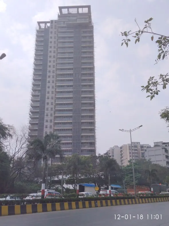 Wadhwa Solitaire — Powai (1)