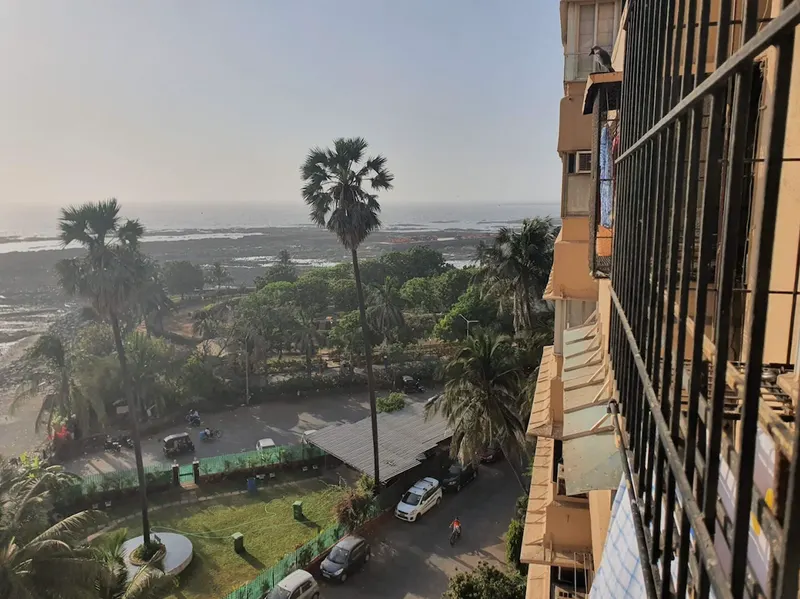 Dhaval Ganga — Bandra West (4)
