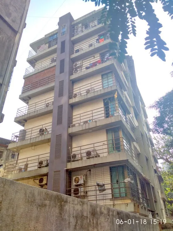 Dreamland — Khar West (1)