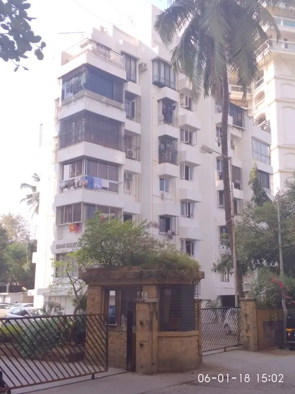 Moon Beam — Bandra West