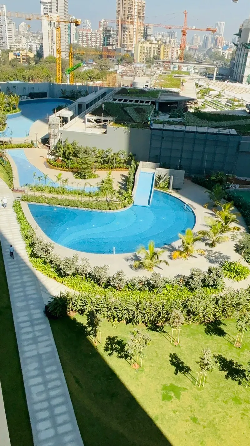 Oberoi Sky City — Borivali East (8)