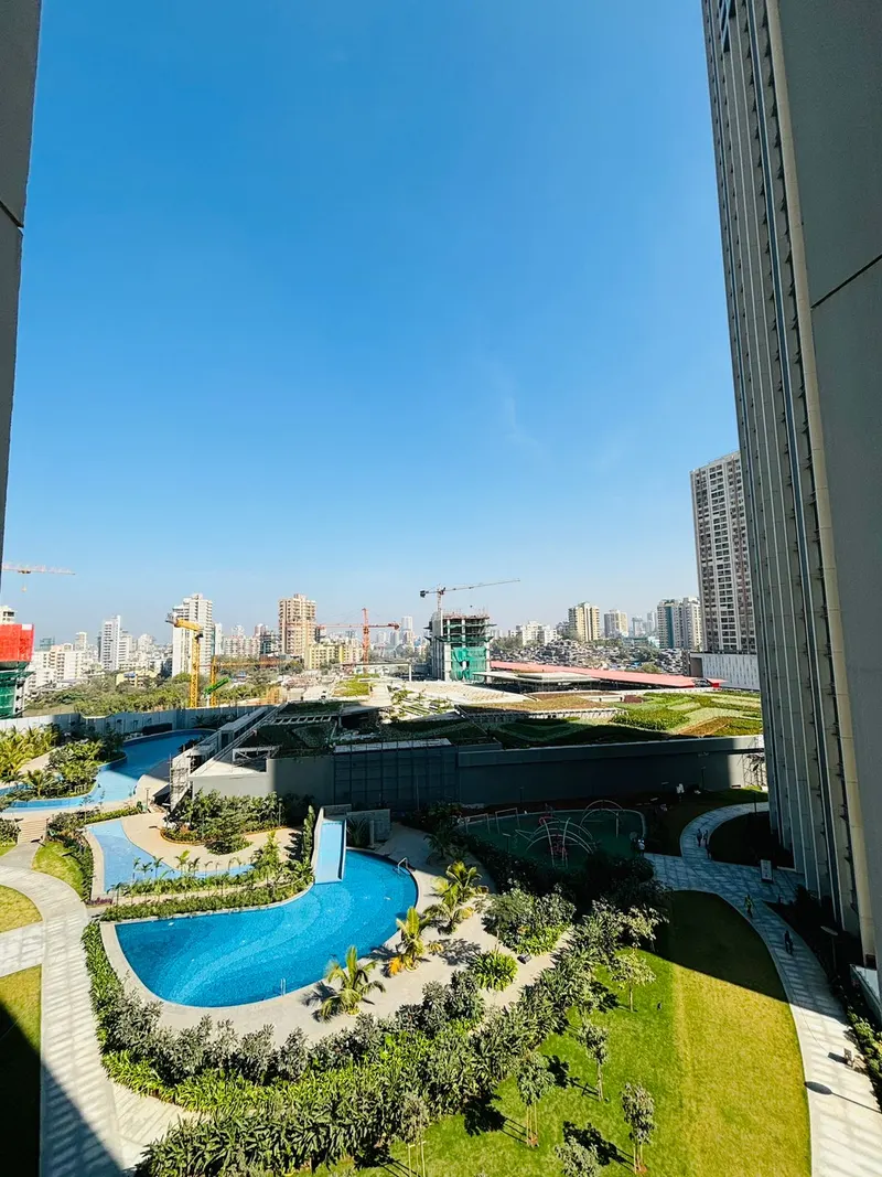 Oberoi Sky City — Borivali East (6)