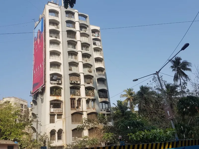Radhika CHS — Juhu
