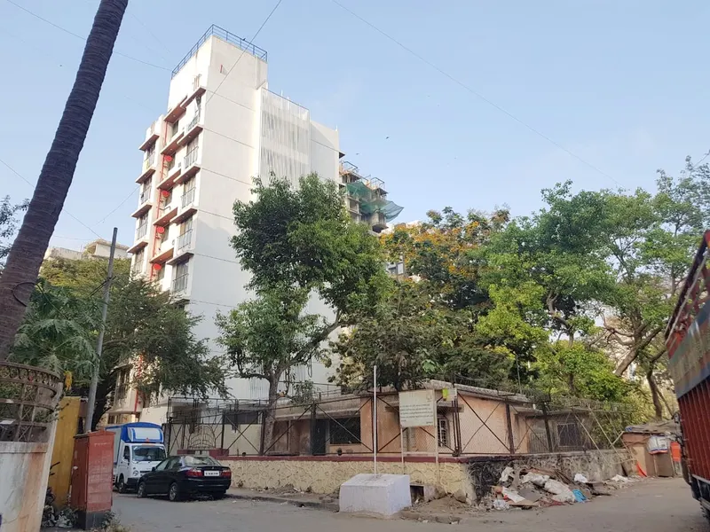 Fiona — Andheri West