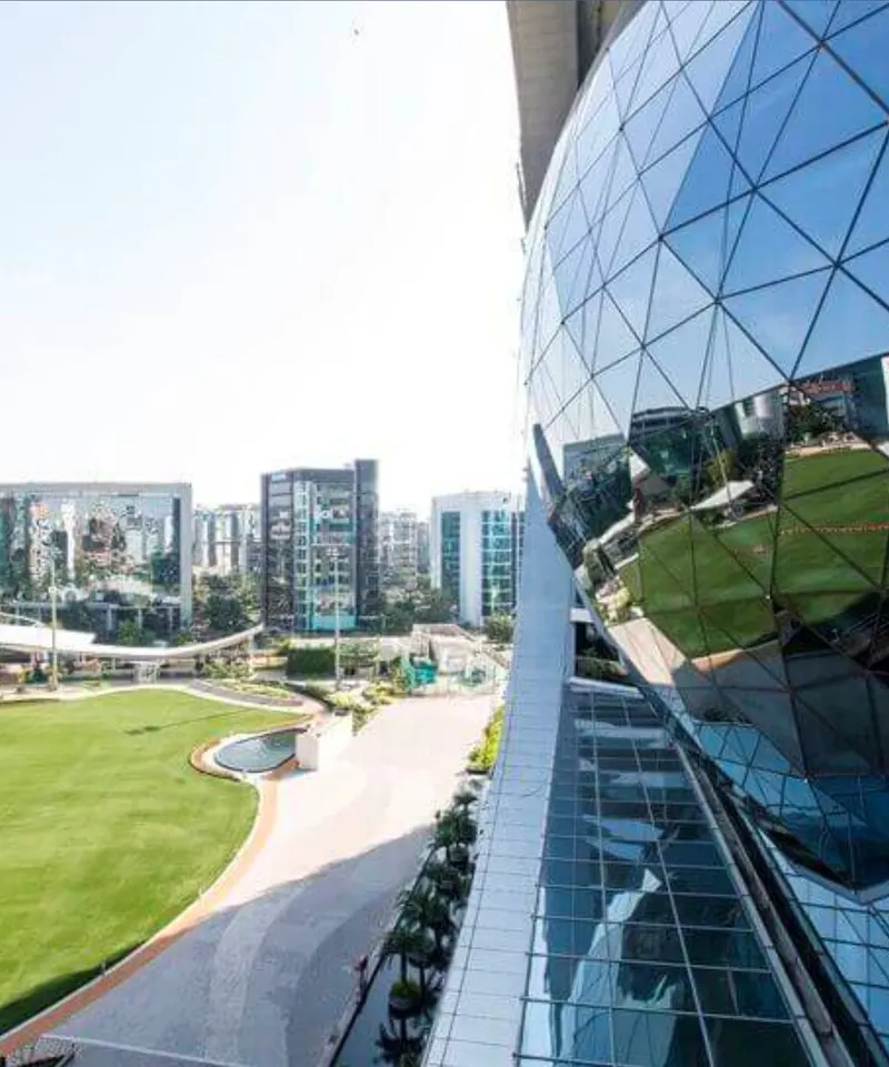 The Capital — Bandra Kurla Complex (3)