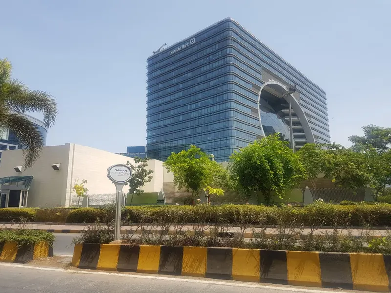 The Capital — Bandra Kurla Complex (2)