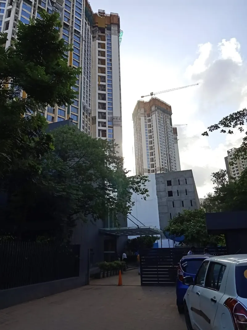 Oberoi Enigma — Mulund West (2)