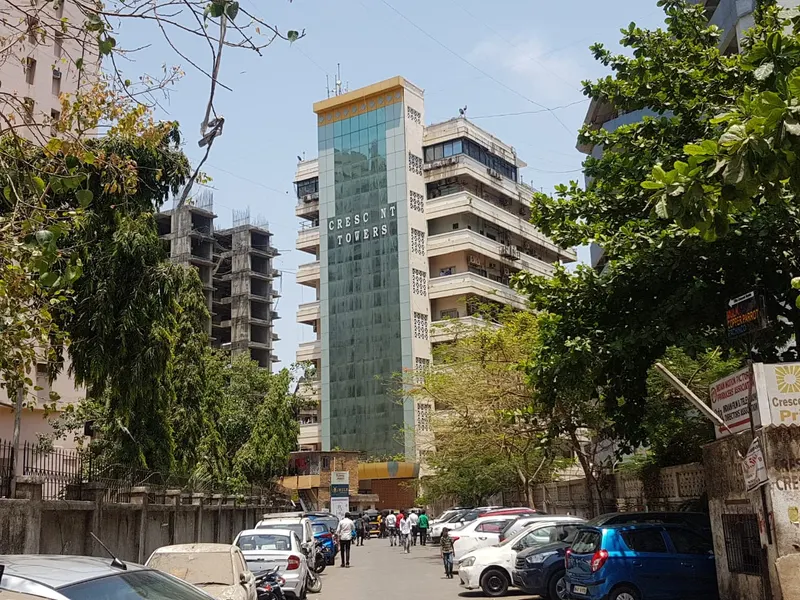 Crescent Towers — Andheri West