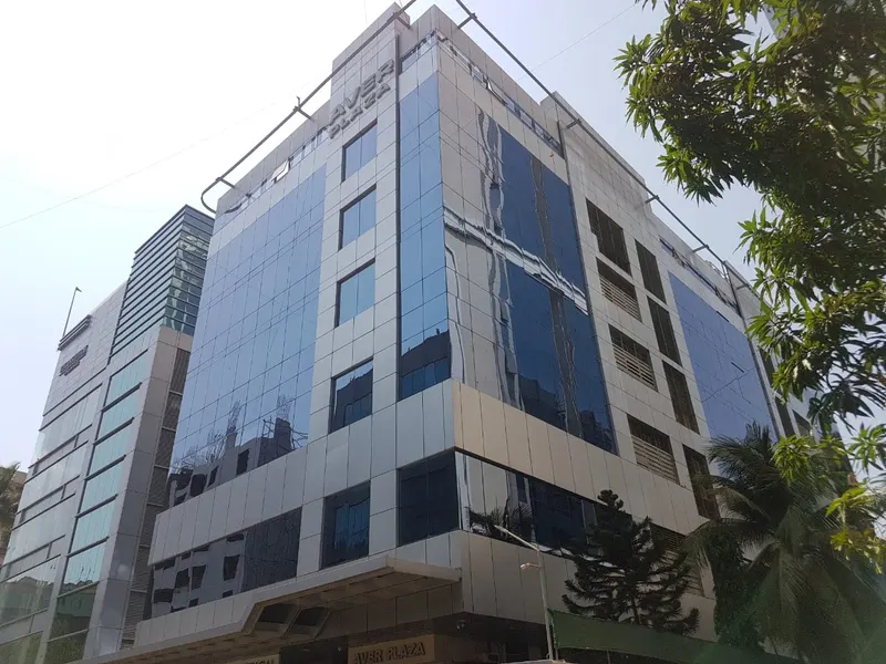 Aver Plaza — Andheri West