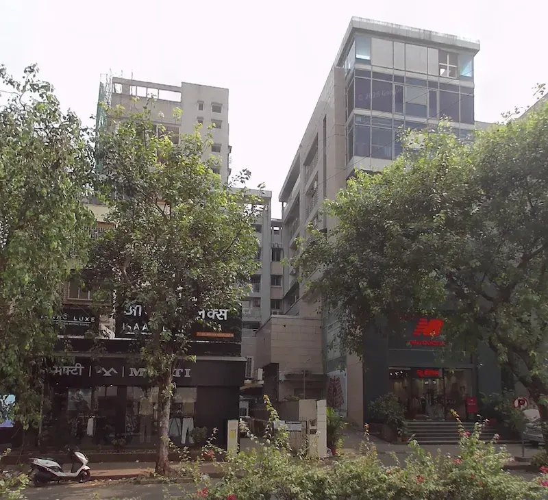 Ahuja Rajpipla — Santacruz West