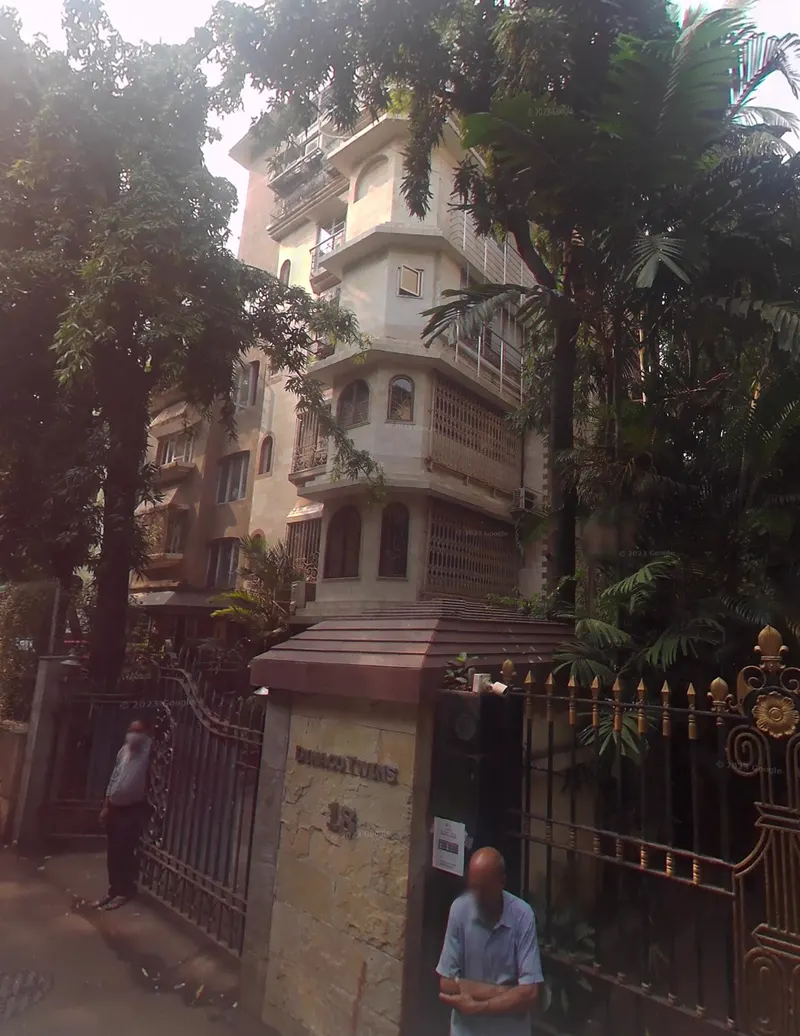 Dinaco Twins — Bandra West