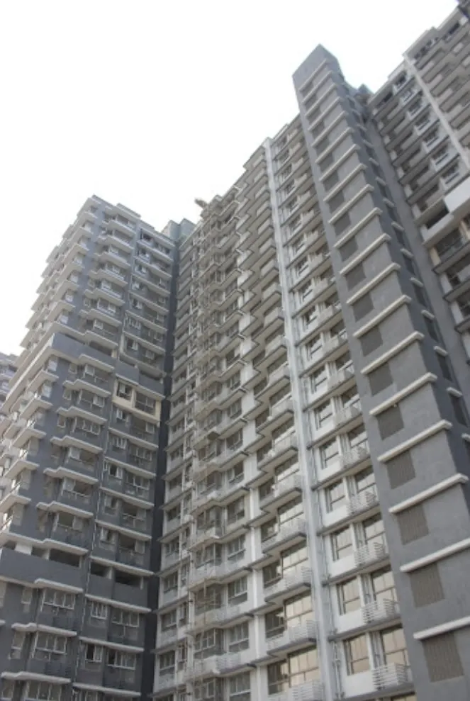 Wadhwa Promenade — Ghatkopar West (1)
