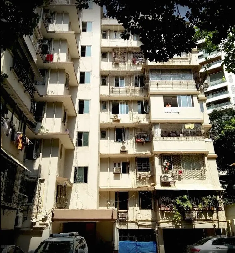 3 BHK Girnar Apartments in Bandra West