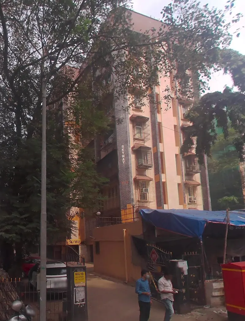 Skyway Apartments — Andheri West (2)