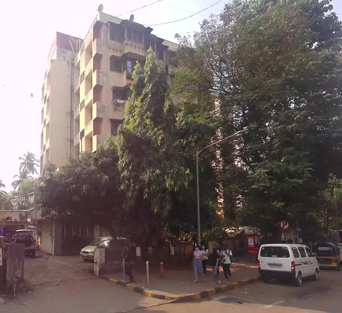 Wahedna Apartment — Bandra West (1)