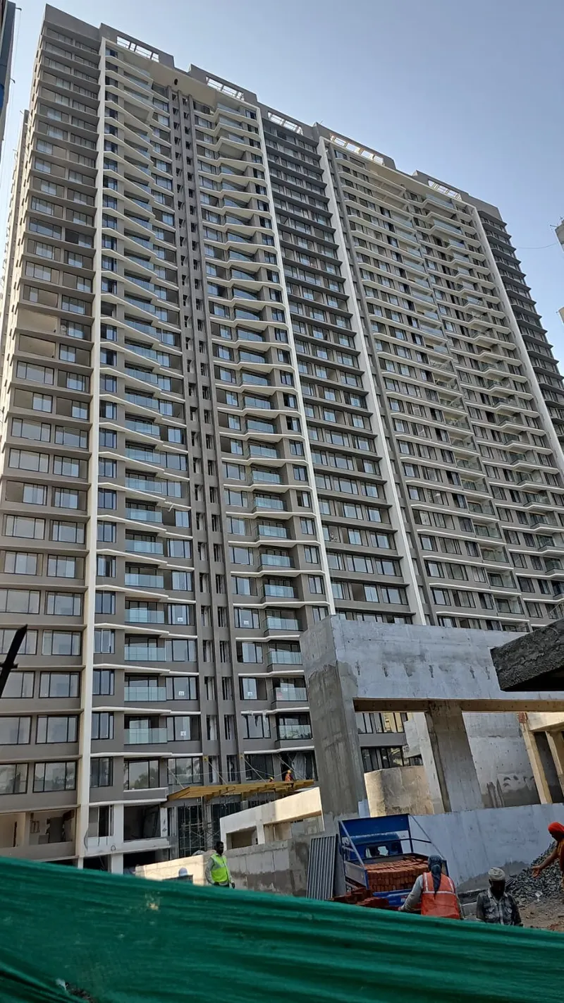 Kalpataru Magnus — Bandra East (3)
