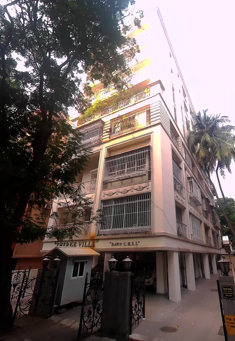 Therese Ville Dawn — Bandra West