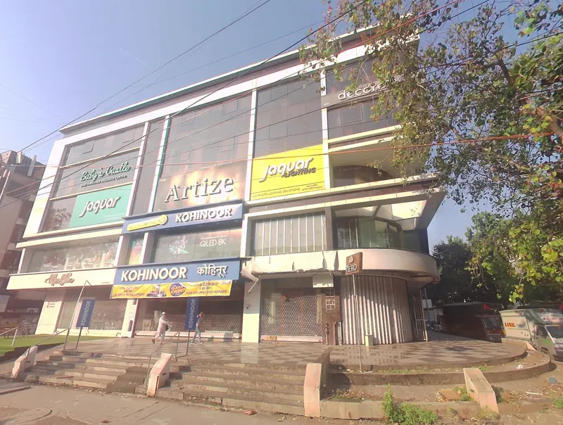 Kamla Space — Santacruz West (1)