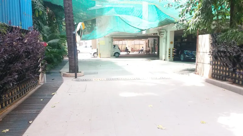 Kings — Santacruz East (4)