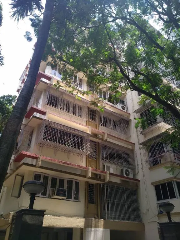 Avanti Society — Santacruz West