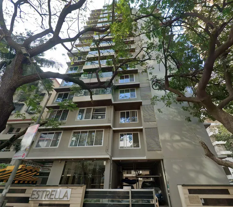 Estrella — Bandra West (1)
