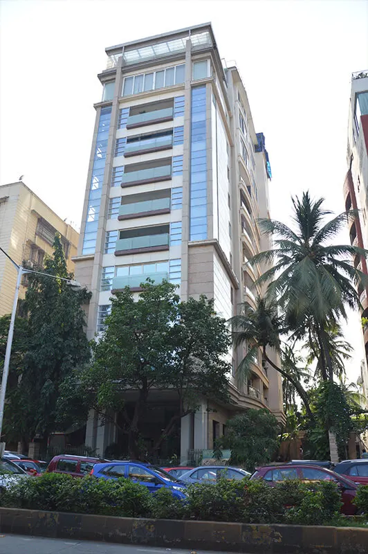 4 BHK Vraj Building in Juhu