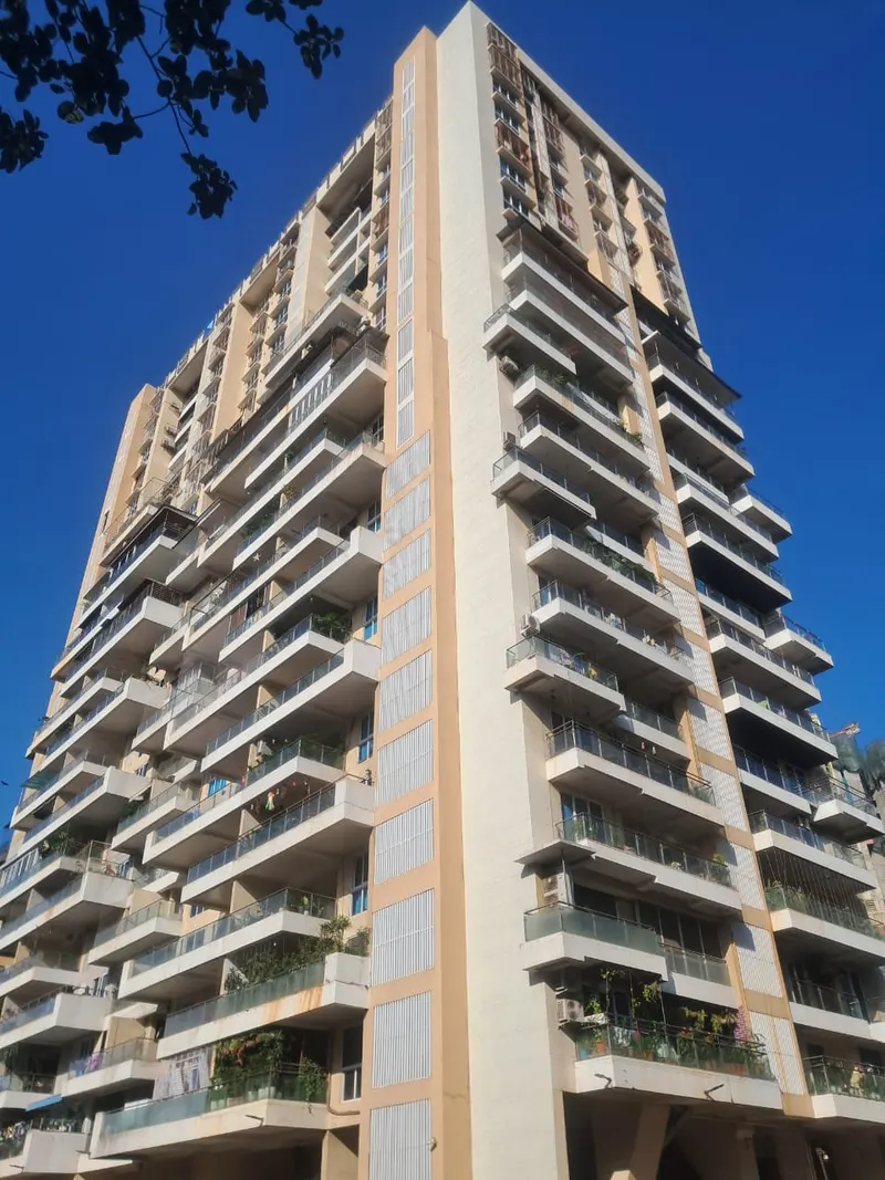 Hubtown Sunstone — Bandra East (1)