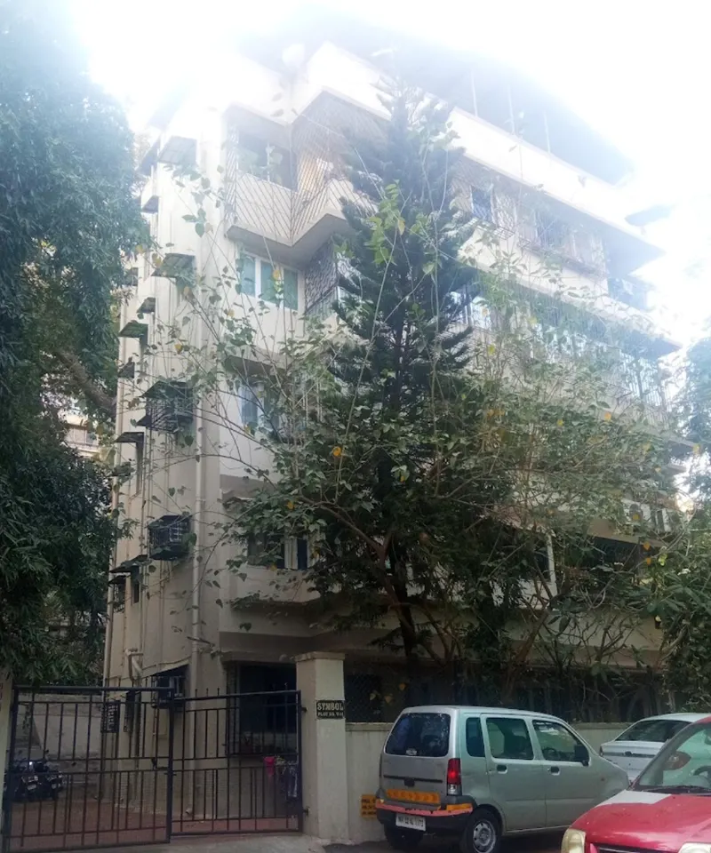 Symbol Apartment — Bandra West (1)