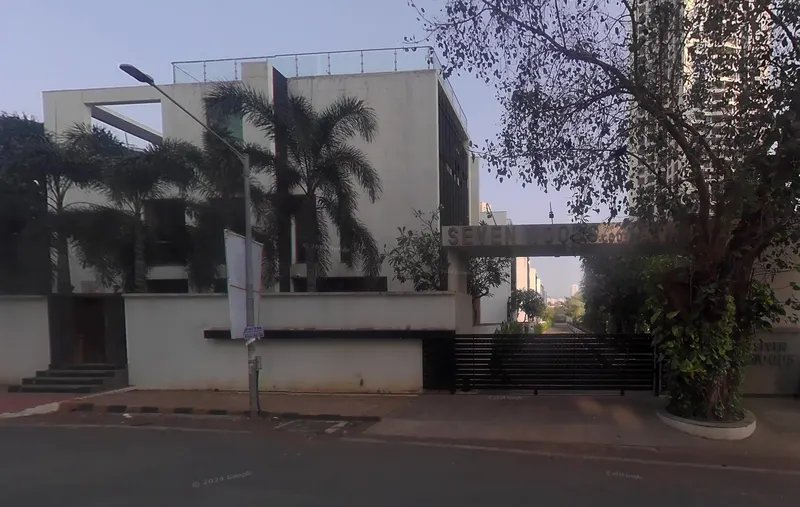 Oberoi Seven Woods — Goregaon East