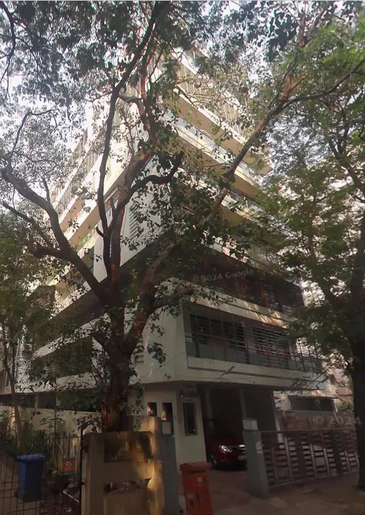 La Roche — Bandra West