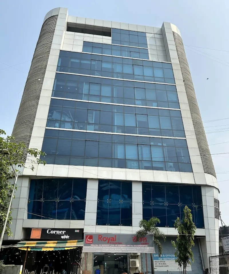 De Elmas — Goregaon East