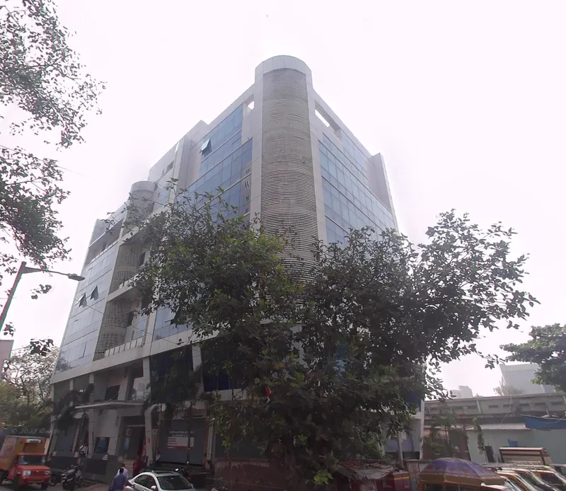 De Elmas — Goregaon East