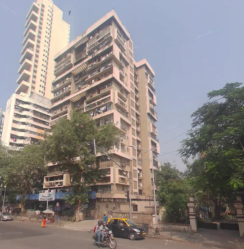 Girnar Building — Tardeo (2)