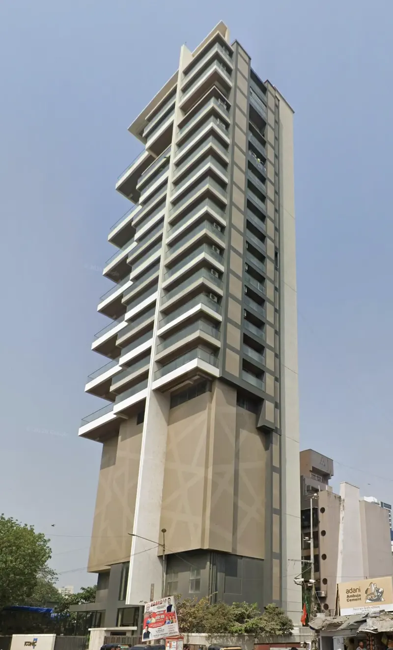 Iconic 7 — Bandra West (2)