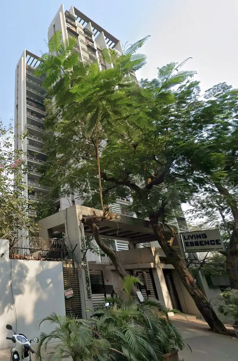 Living Essence — Kandivali East